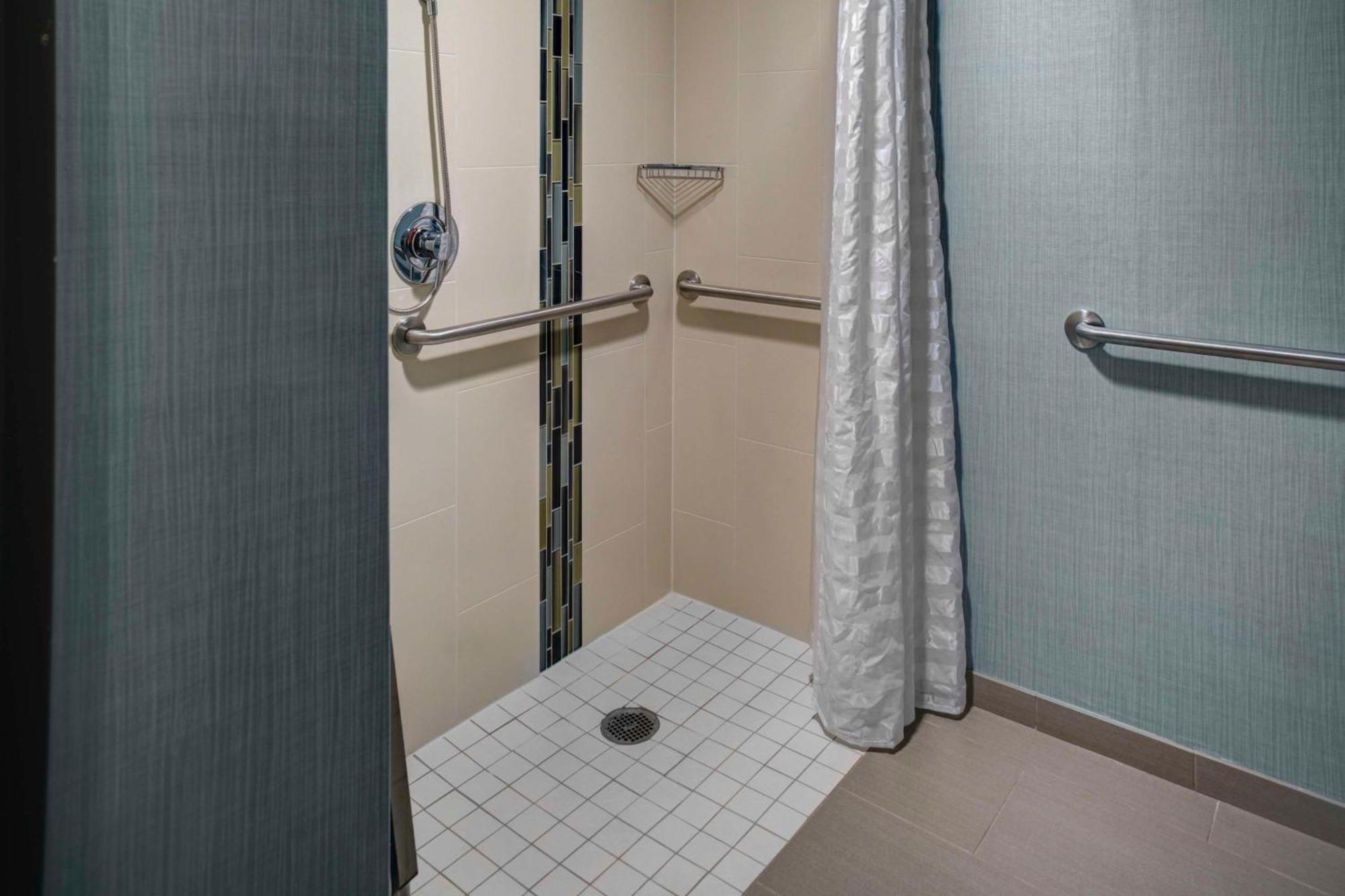 Hyatt Place Louisville-East Esterno foto