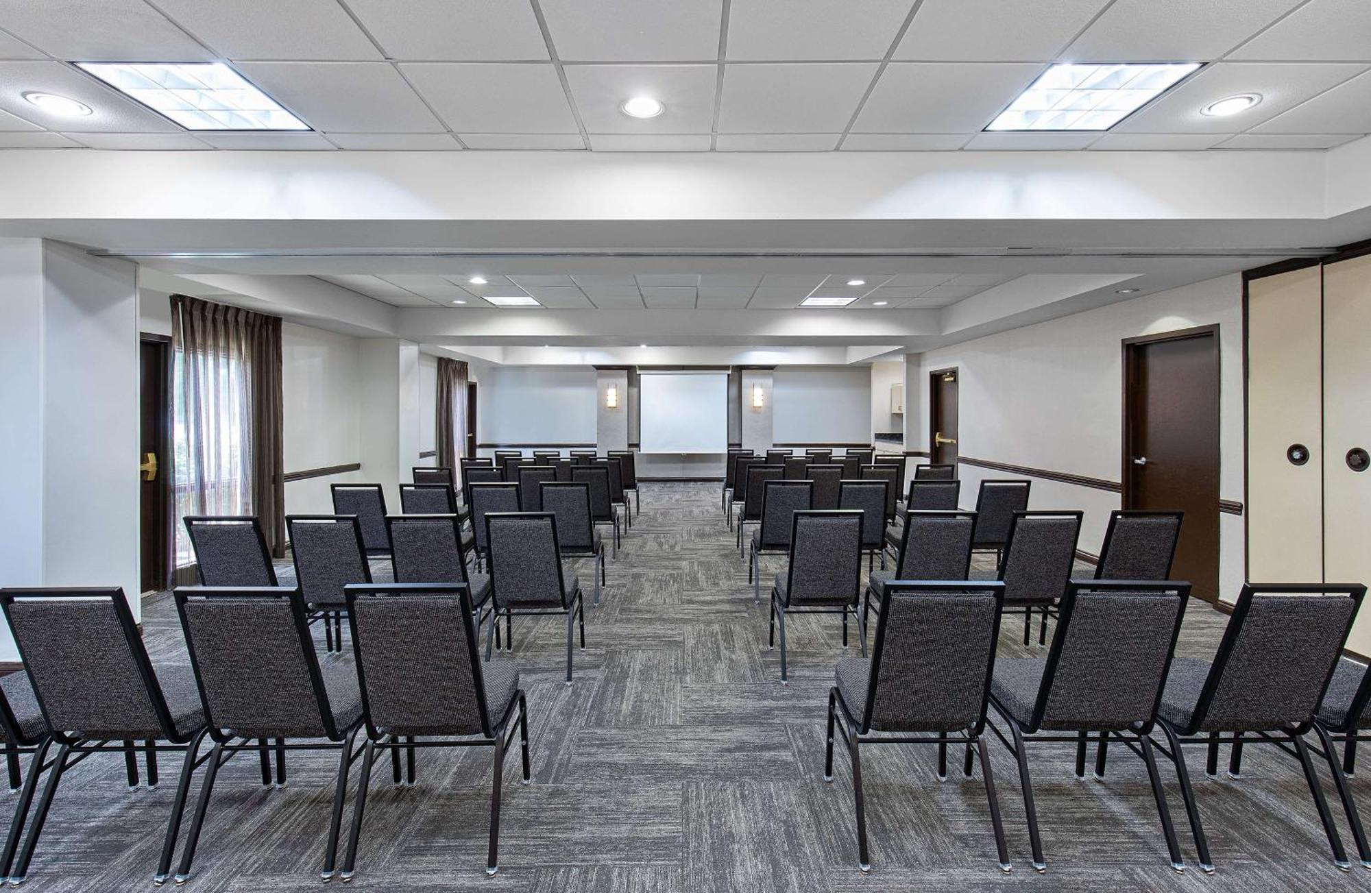 Hyatt Place Louisville-East Esterno foto