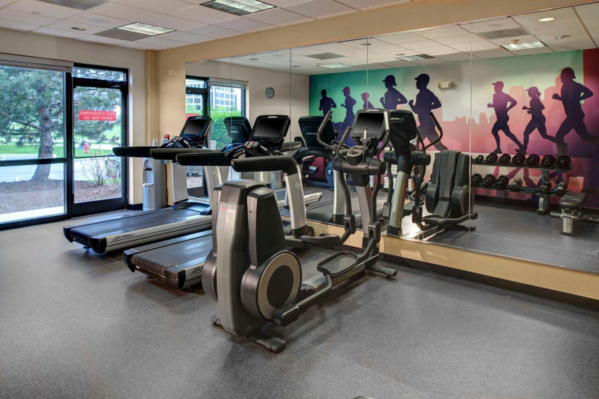 Hyatt Place Louisville-East Esterno foto