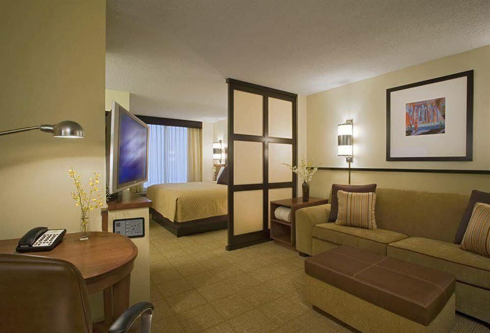 Hyatt Place Louisville-East Esterno foto