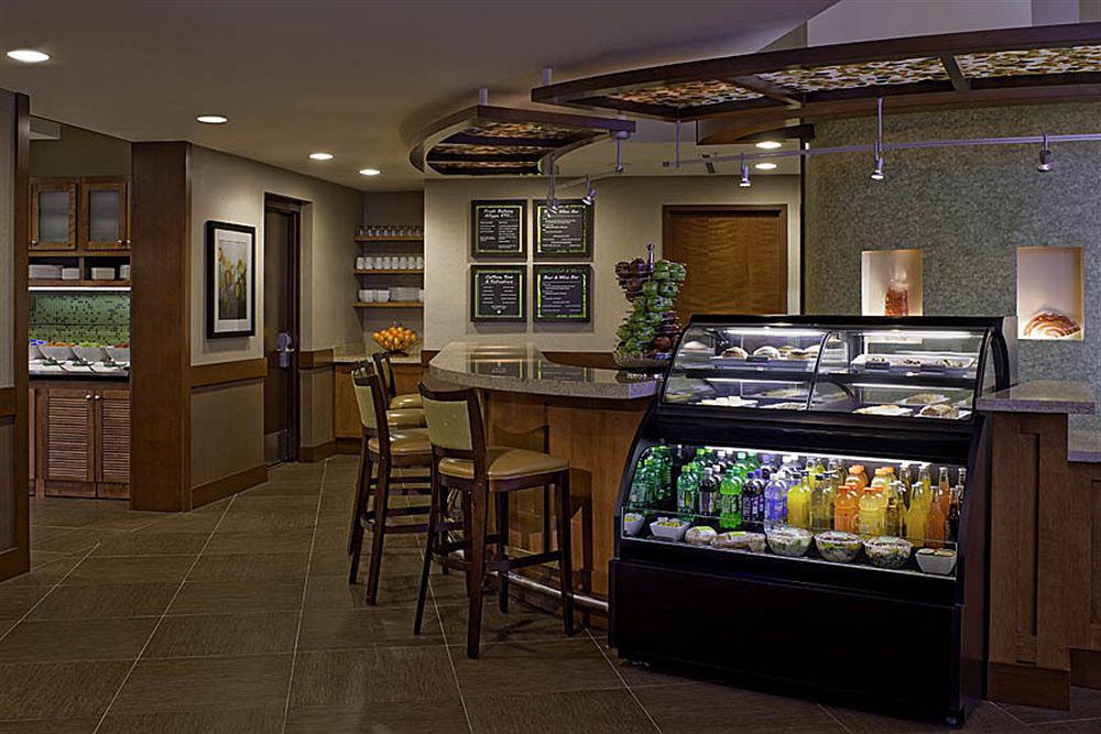 Hyatt Place Louisville-East Ristorante foto